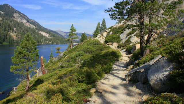 Echo Lakes Trail