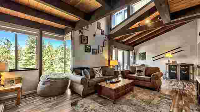 Accommodation Tahoe at Lake Village